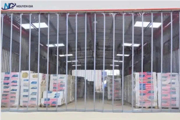 Rèm Nhựa PVC Nam Châm Từ Tính